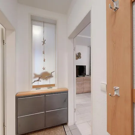 Strandnahe Mit Schwimmbad Im Haus, Liebeskind 01, 아파트 빈츠