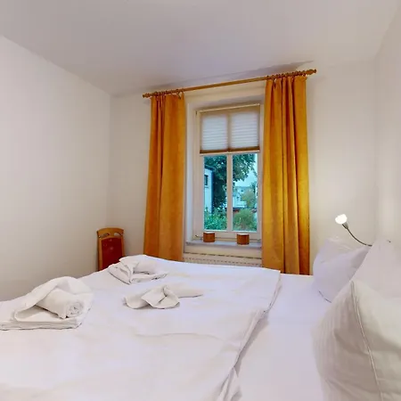 아파트 Strandnahe Mit Schwimmbad Im Haus, Liebeskind 01,