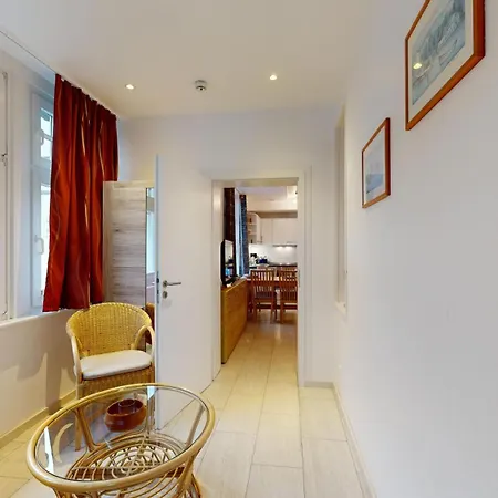 Apartment Strandnahe Mit Schwimmbad Im Haus, Liebeskind 01,
