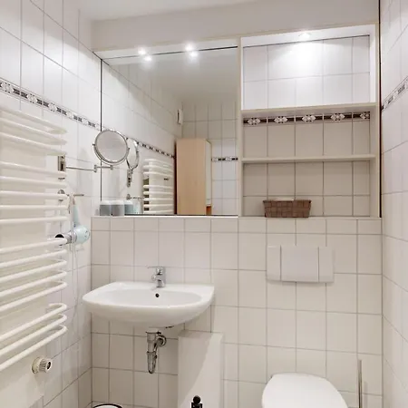 Apartment Strandnahe Mit Schwimmbad Im Haus, Liebeskind 01, *