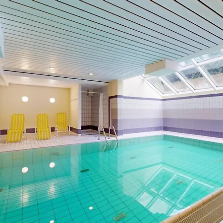 Liebeskind 01, Strandnahe In Mit Schwimmbad Im Haus * Binz