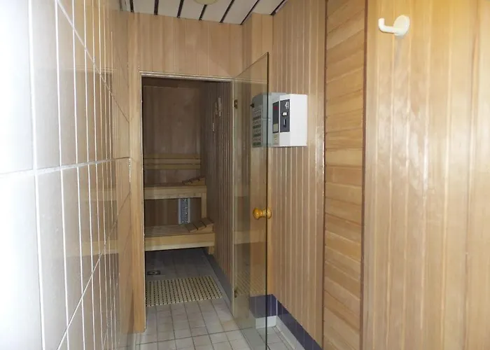 Strandnahe Mit Schwimmbad Im Haus, Liebeskind 01, Apartamento *