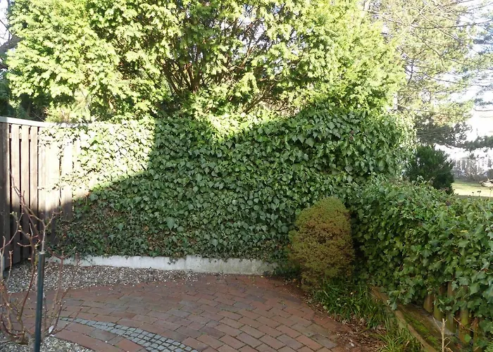 Strandnahe Mit Schwimmbad Im Haus, Liebeskind 01, Apartamento Binz