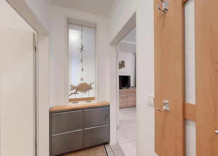 Strandnahe Mit Schwimmbad Im Haus, Liebeskind 01, Apartamento Binz