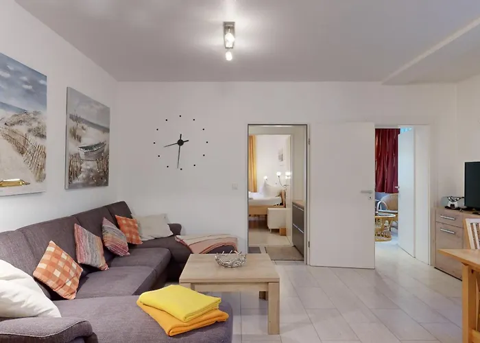 Strandnahe Mit Schwimmbad Im Haus, Liebeskind 01, Apartamento