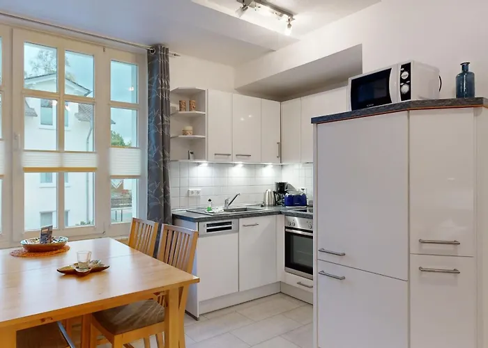 Apartamento Strandnahe Mit Schwimmbad Im Haus, Liebeskind 01, Binz